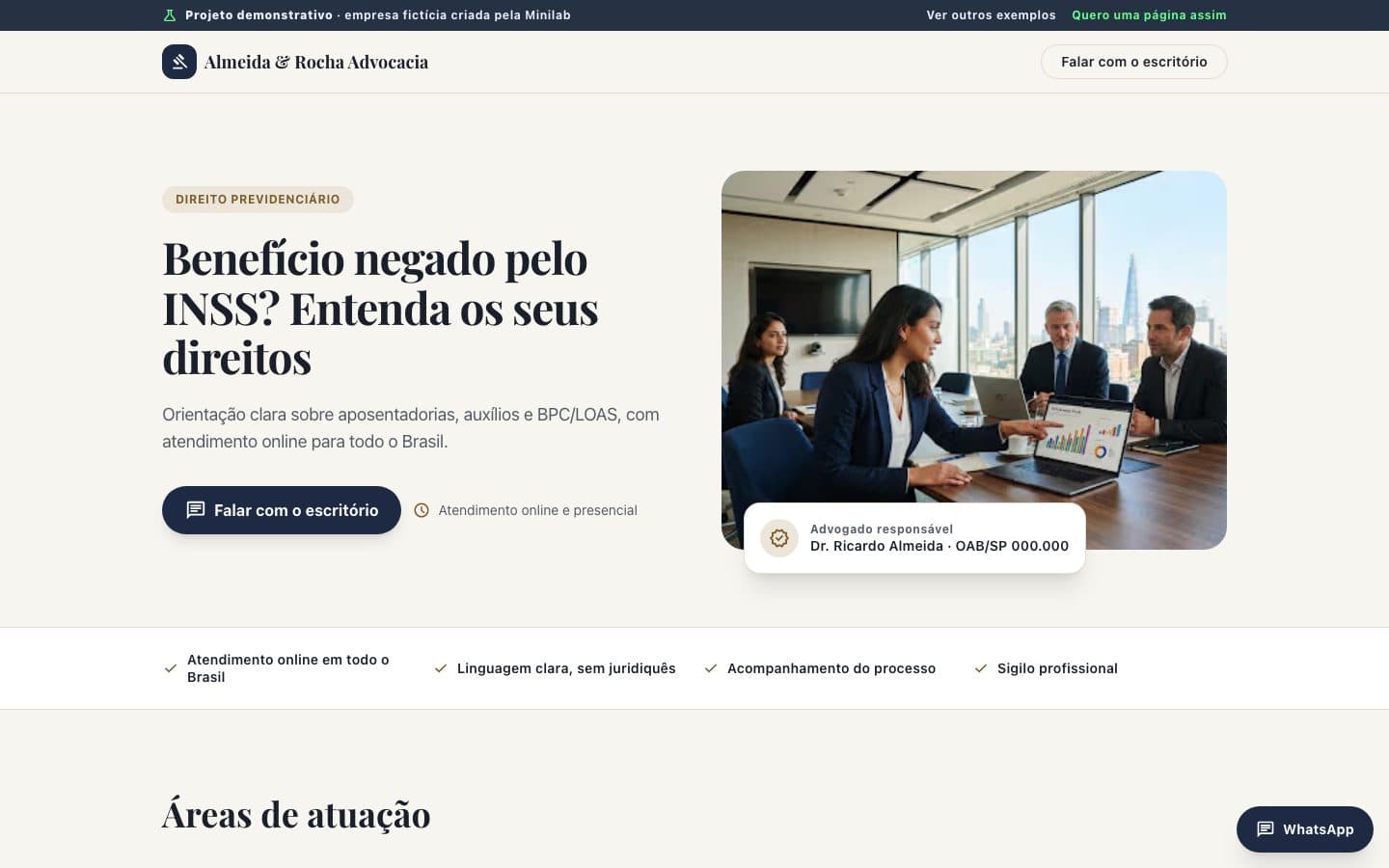 Página demonstrativa de escritório de advocacia criada pela Minilab, vista no computador e no celular